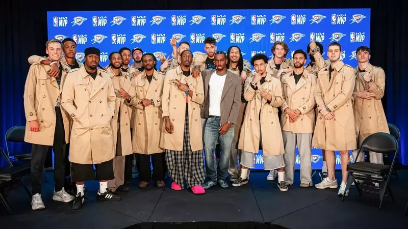 Shai Gilgeous-Alexander's Luxurious MVP Gesture: A Deep Dive into His Teammate Gifts and Personal Style