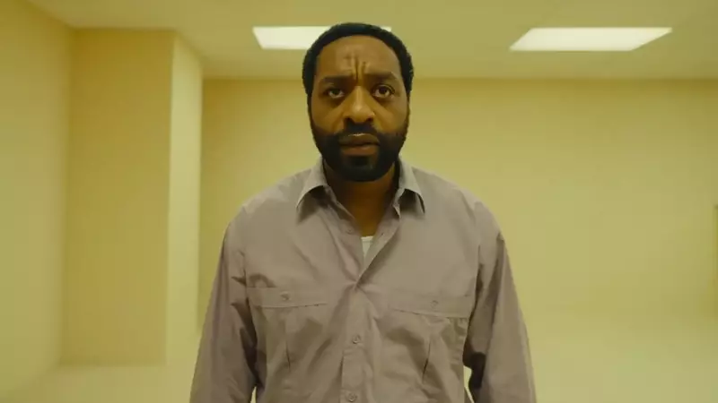 Chiwetel Ejiofor Surprised by Scale of 'Backrooms' Film Set, Mistaking Online Shorts for Previous Builds
