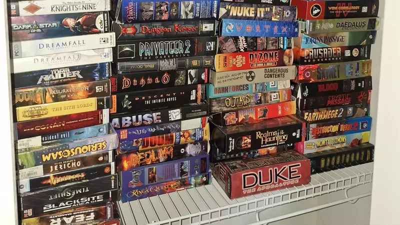 A Nostalgic Trove: Rediscovering 90s PC Gaming Through a Father's Collection