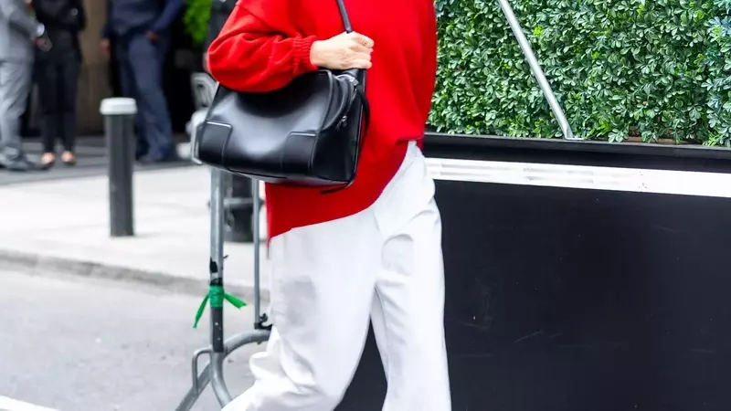 Daisy Edgar-Jones's Summer Style Guide