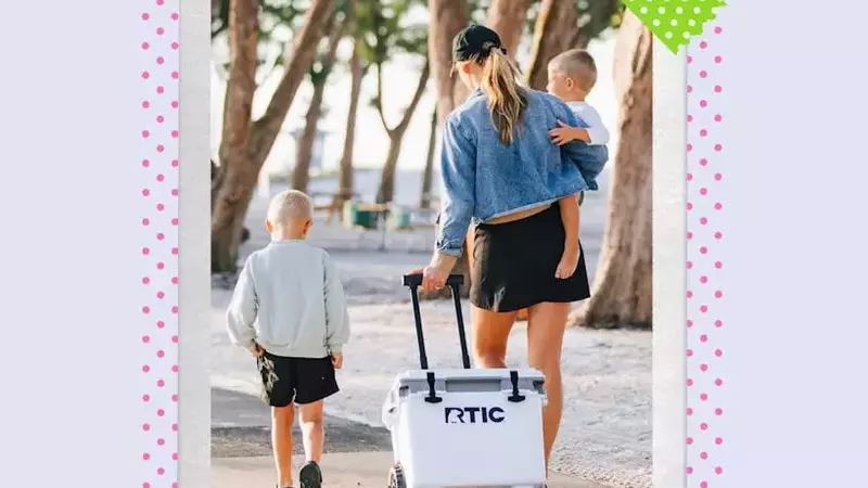 Scary Mommy's 2026 Reader's Choice Awards for Top Lifestyle Cooler Brands
