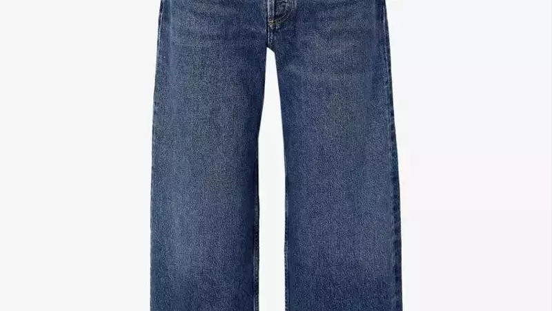 The Ultimate Guide to Women's Jeans: Finding Your Perfect Pair