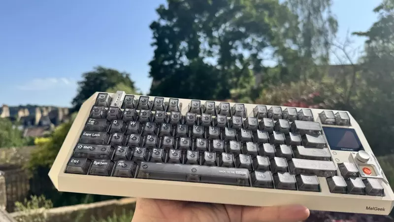 MelGeek Centauri 80: A Gaming Keyboard That's Out of This World, But With a Down-to-Earth Price Tag?