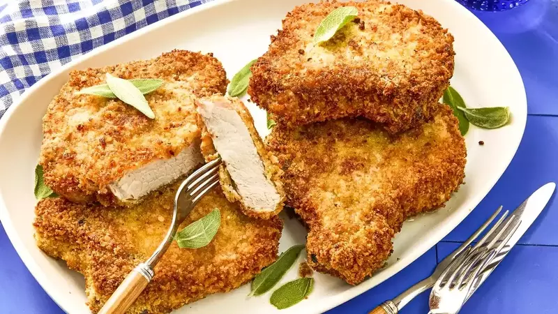 Crispy Pan-Fried Pork Chops: A Family-Pleasing Recipe