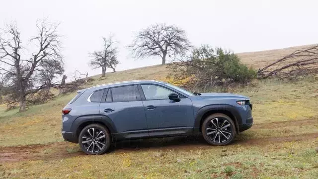 Choosing the Optimal Mazda CX-50 Trim
