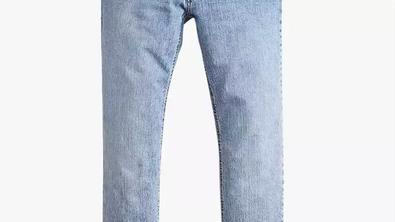 The Ultimate Guide to Athletic Fit Jeans for Muscular Builds