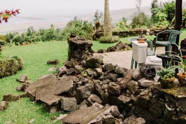 Earthquake Devastates Water Supply for Kona Coffee Farmers