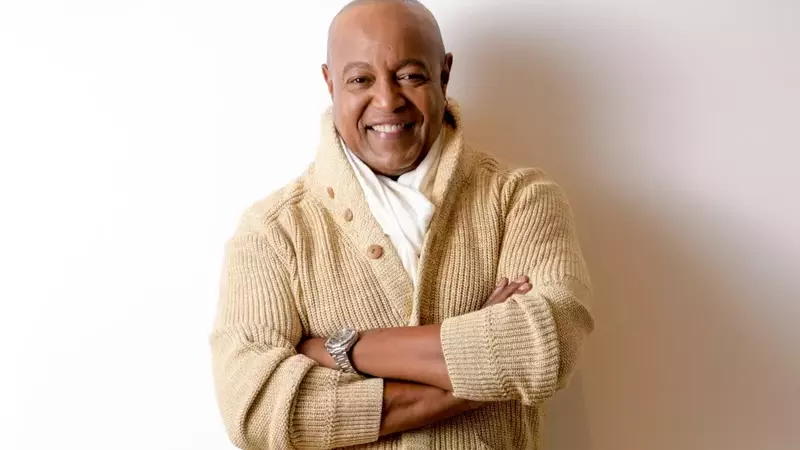 R&B Icon Peabo Bryson Hospitalized After Suffering Stroke