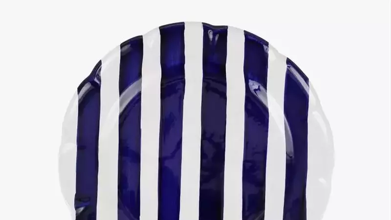 Elevate Your Dining Experience: A Guide to Choosing the Perfect Dinnerware Sets
