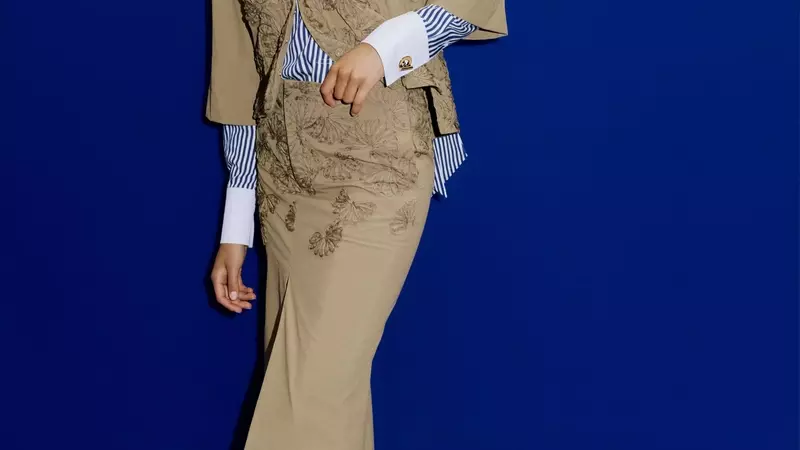 Veronica Beard Unveils Resort 2027 "Shape Shifter" Collection in Paris Debut