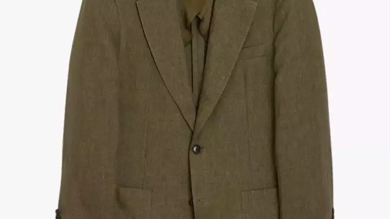 The Ultimate Guide to Summer Blazers for Men