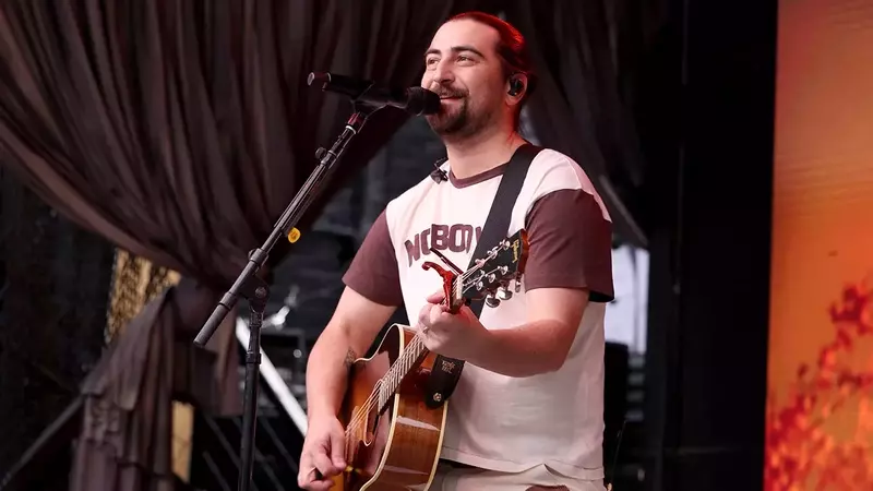 Noah Kahan's Advocacy Leads to New Vermont Anti-Scalping Law