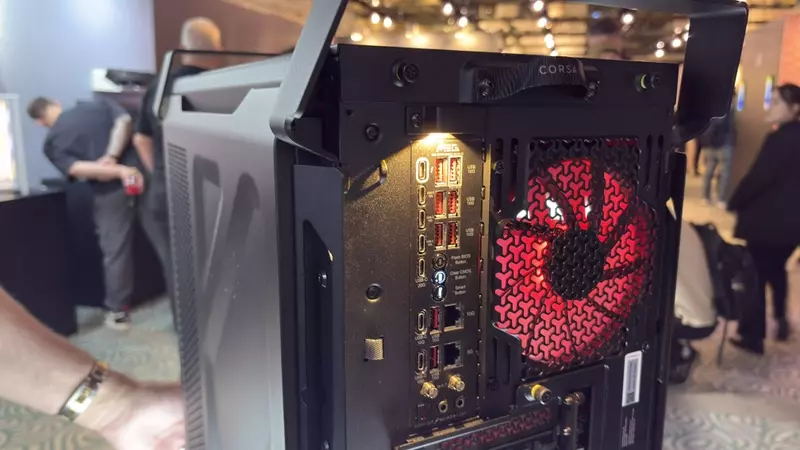Corsair Launches Fighter Jet-Inspired PC Case 'Warthog'