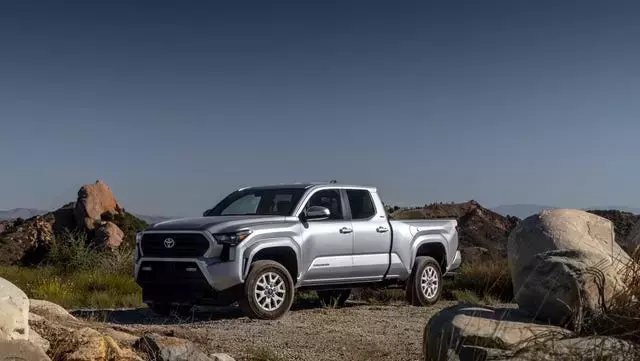 Choosing the Optimal Toyota Tacoma Trim Level: A Buyer's Guide