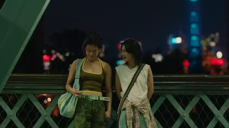 “Ephemera”: A Queer Romance in the Streets of Shanghai