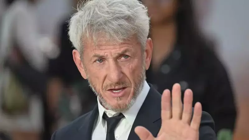 Sean Penn's Stance on Selfies and Award Shows