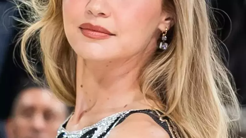 Achieve a Flawless Velvety Complexion with the Suede Skin Trend