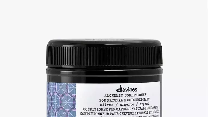 The Ultimate Guide to Color-Depositing Hair Masks for Lasting Vibrancy
