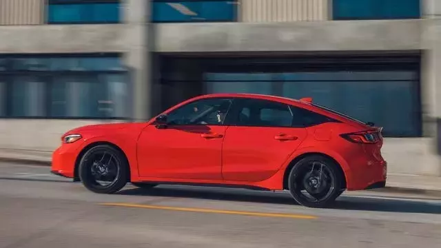 Choosing the Best Honda Civic Trim: Hybrid Hatchback Recommended