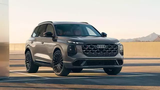 2027 Audi Q7 and SQ7 Redesign: Enhanced Power, Advanced Lighting, and Refined Luxury