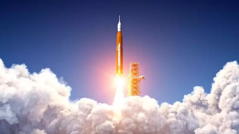 Considering Investment in SpaceX: A Comprehensive Analysis Before its Market Debut