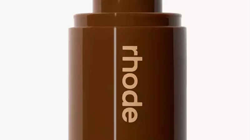 Rhode's Summer Collection: Achieving the Perfect Sun-Kissed Glow
