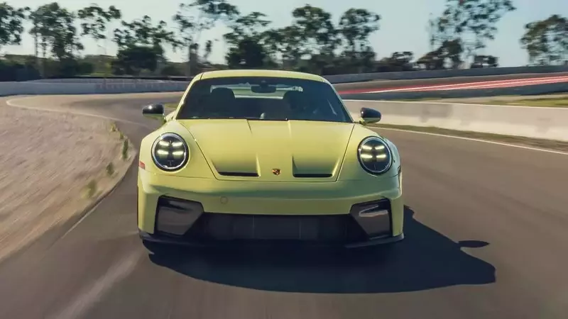 Porsche 911 will not go all-electric, retaining combustion and hybrid power