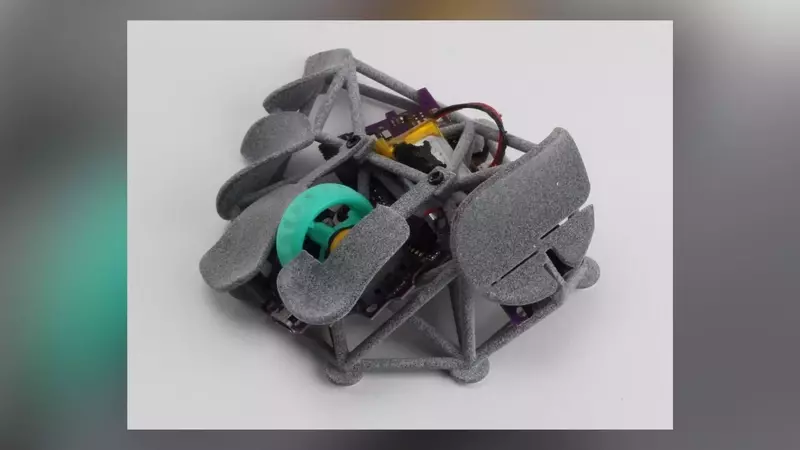 DIY Fingertip Mouse: An Unusual PC Gaming Accessory