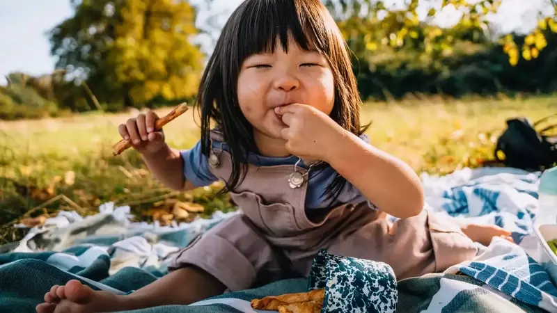 Fueling Up: Smart Snack Choices for Busy Kids