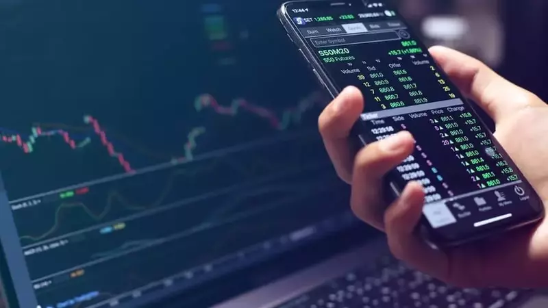 Exploring Significant Trading Activities in Financial Options
