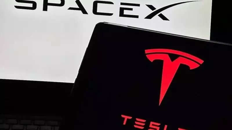 Will Elon Musk Merge SpaceX And Tesla In 2026? Crypto Prediction Market Isn't Ruling Out The Possibility