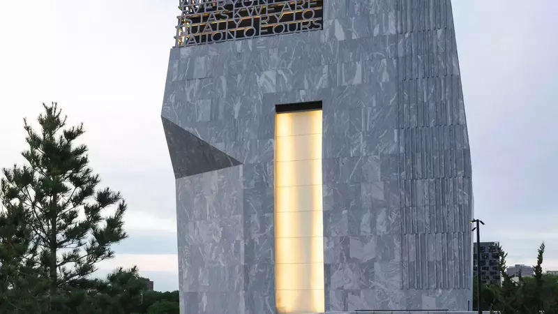 Artistic Resonance: Carrie Mae Weems's 'The Cool Blue Wind' at the Obama Presidential Center