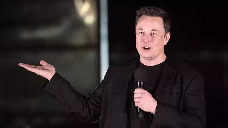 Elon Musk Reaches Trillionaire Status as SpaceX Shares Soar on Nasdaq Debut