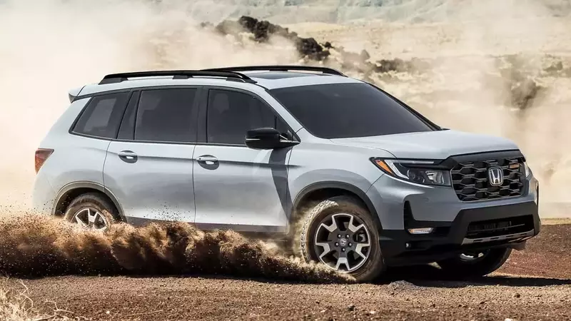 Honda Recalls 880,000 SUVs Over Potential Wheel Detachment Due to Corrosion