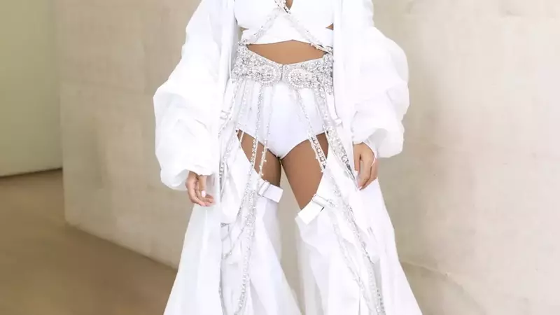 Anitta's Custom H&M Studio Ensemble for FIFA World Cup Performance Revealed