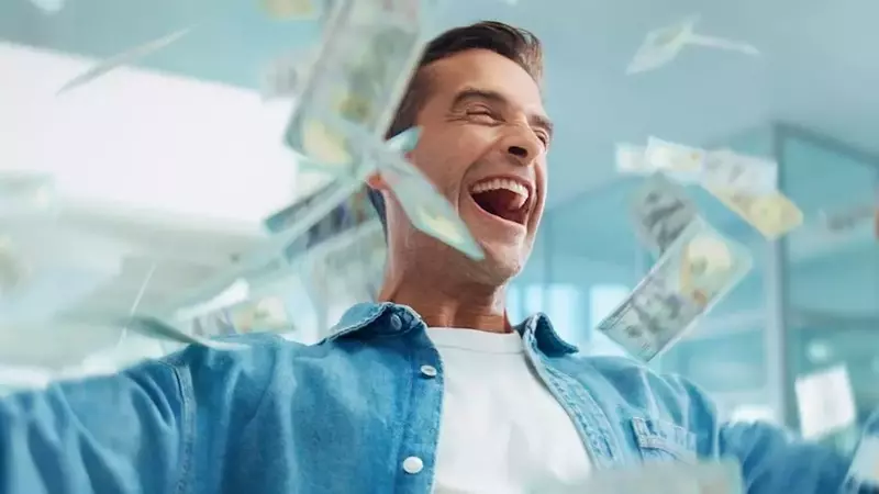 Maximizing a $10,000 Windfall: Expert Financial Advice