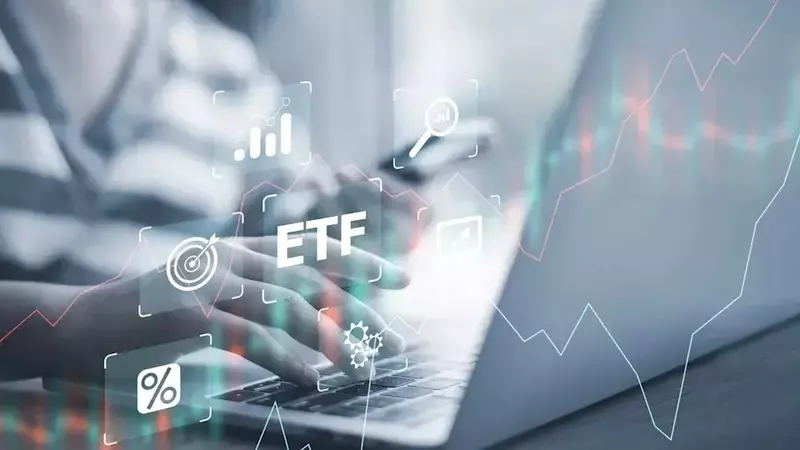 Institutional Investors Shift Focus to XRP ETFs Amidst Bitcoin and Ethereum Outflows