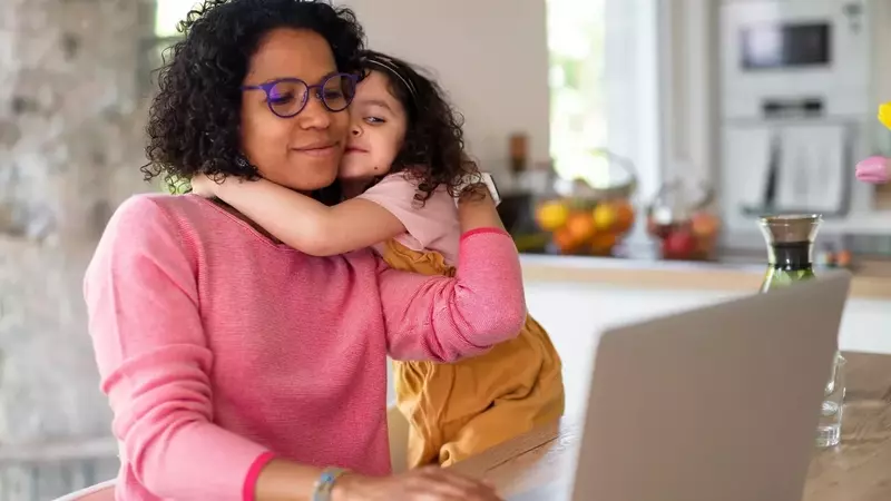 Strengthening Family Bonds: Practical Tips for Working Parents