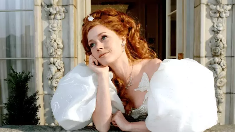 Amy Adams's Commitment to Young Fans Leads to Rejection of "Graphic" SNL Sketch