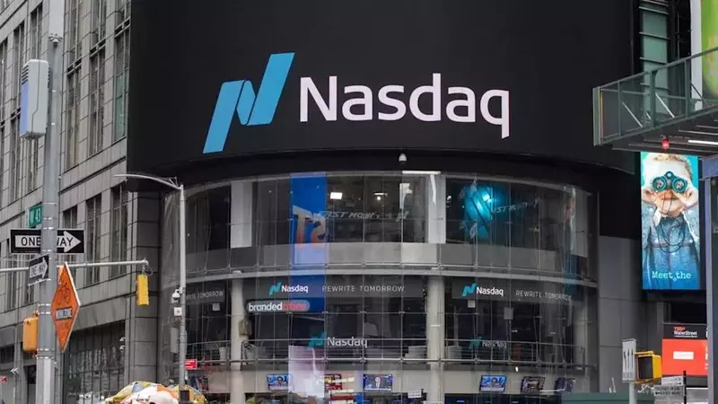 Rocket Lab Stock Falls Despite Nasdaq-100 Inclusion Amidst SpaceX IPO