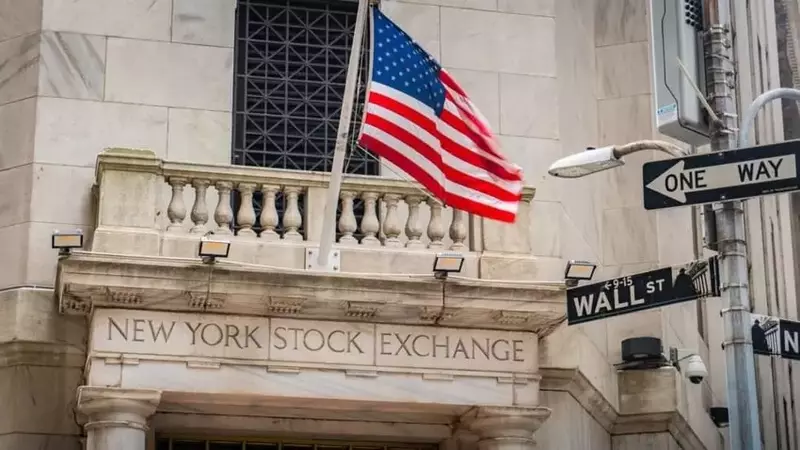 Market Trends: S&P 500, Dow Futures Rise Amid Geopolitical Developments and Tech Stock Surge