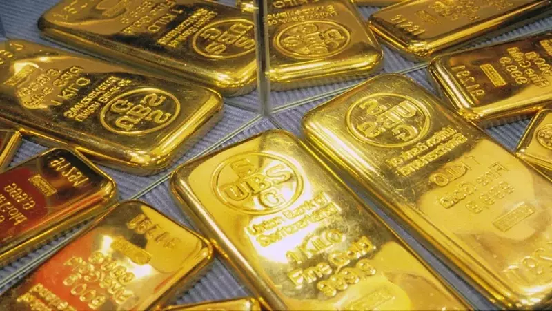 Geopolitical Calm and Shifting Monetary Policies Propel Gold Prices Upward