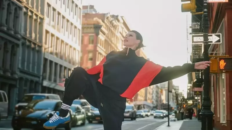 Supermodels' World Cup Enthusiasm: Fashion Meets Football