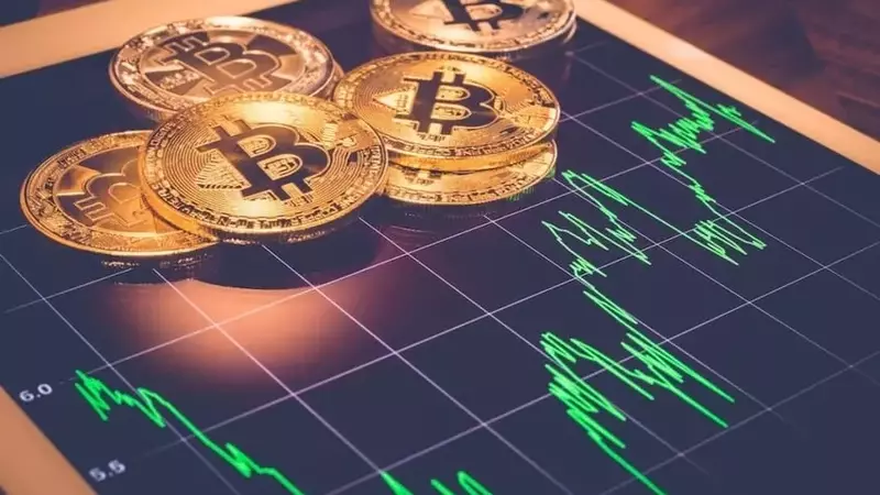 Cryptocurrency Markets Face 'Extreme Fear' as Bitcoin Nears Critical Support