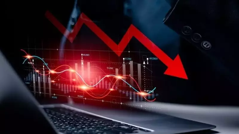 Aditxt Shares Decline Amidst Major Shareholder Activity