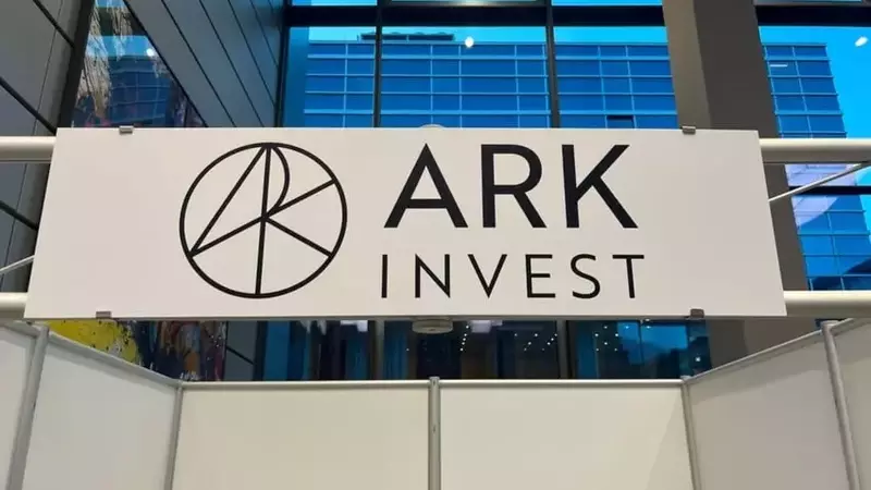 Ark Invest's Strategic Shifts: Divesting Robinhood, Boosting Coinbase and Block Holdings