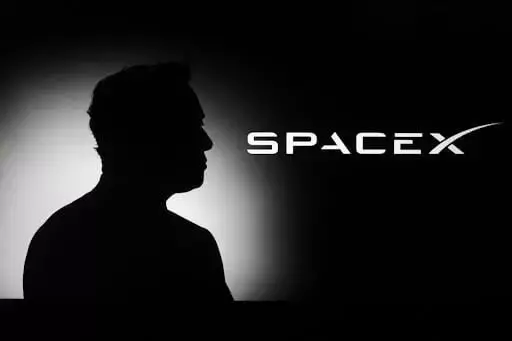 Expert Predicts SpaceX Stock Dip Below IPO Price