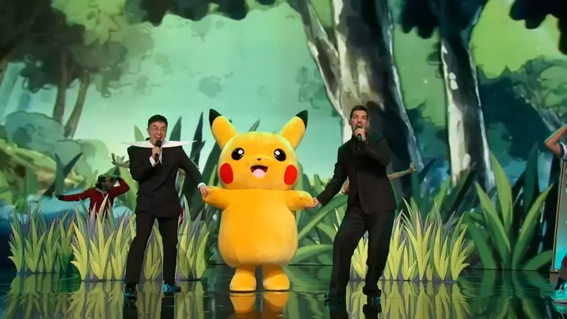 Bowen Yang and Matt Rogers Sing "Gotta Catch 'Em All" at Las Culturistas Culture Awards