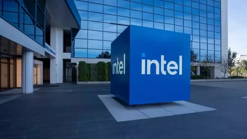 Intel Recruits Former SK Hynix CEO Seok-Hee Lee to Spearhead Advanced Packaging Initiatives, Bolstered by Apple Collaboration