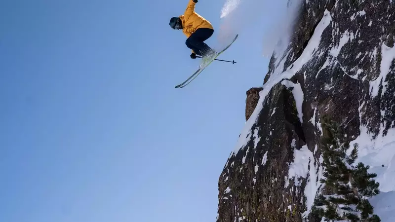 A Love Story Forged in the Mountains: The Enduring Bond of Skiing and Family